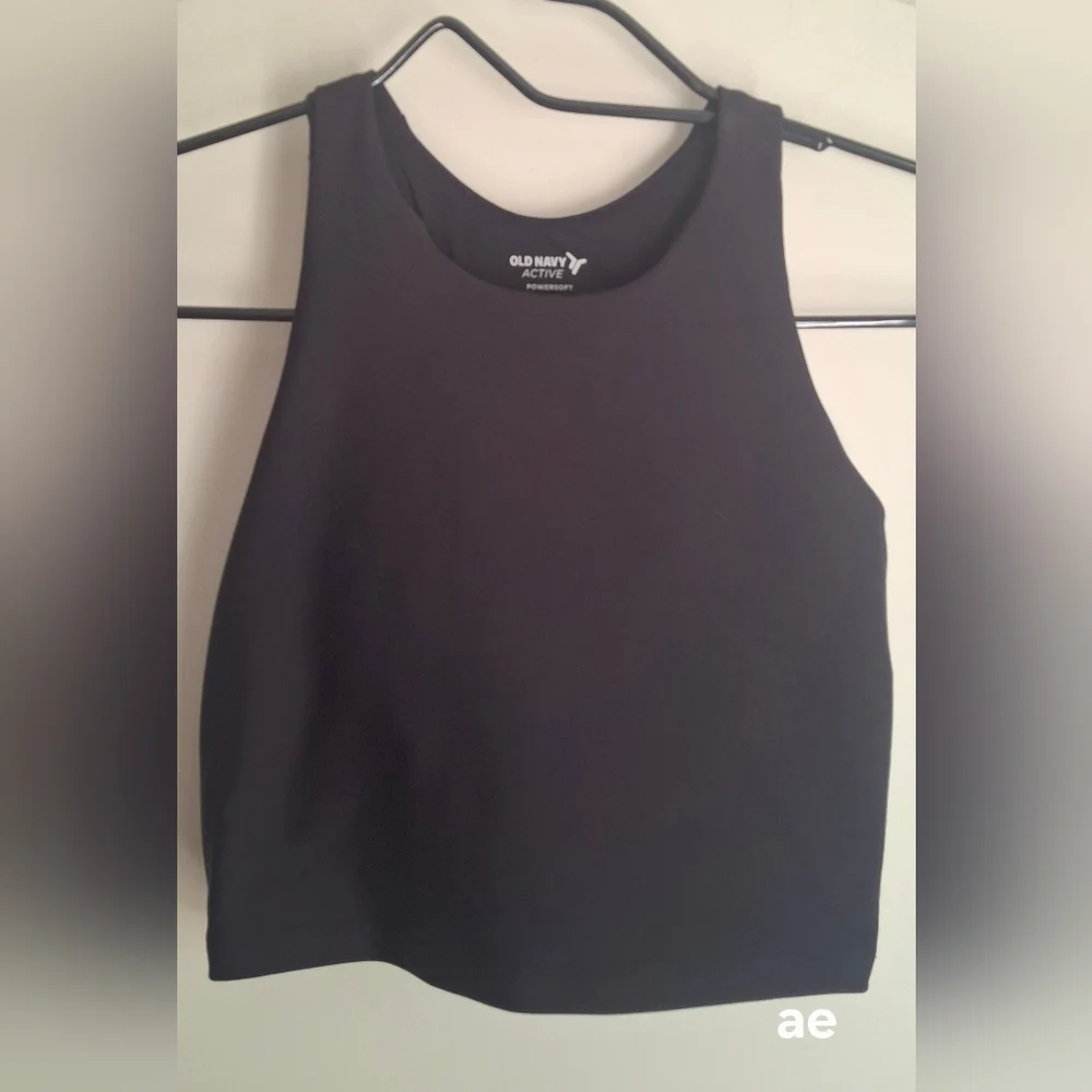 Old Navy Girl Active Black Powersoft Top Sz M8 Sporty Hiking Run Active Athletic